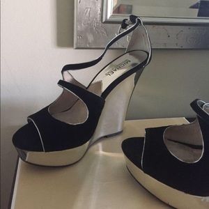 Michael Kors wedges size 7.5